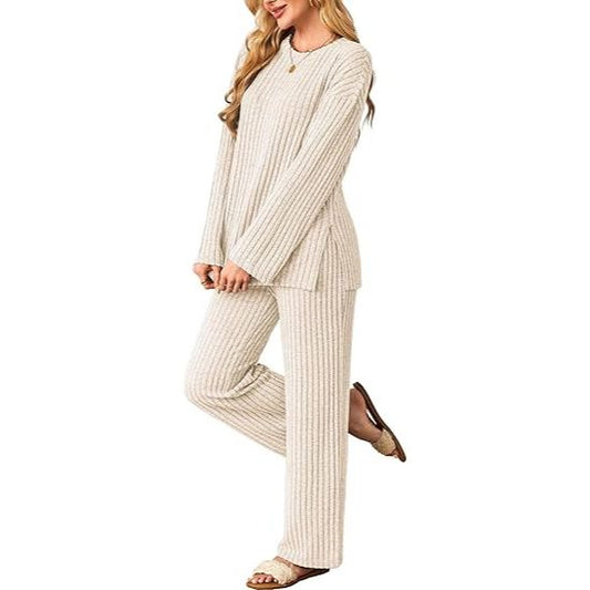 Women's knitted two-piece suit